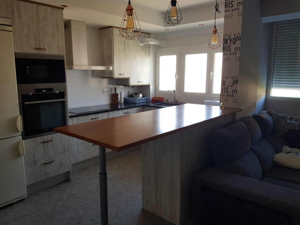Reforma Cocina con península en Zaragoza